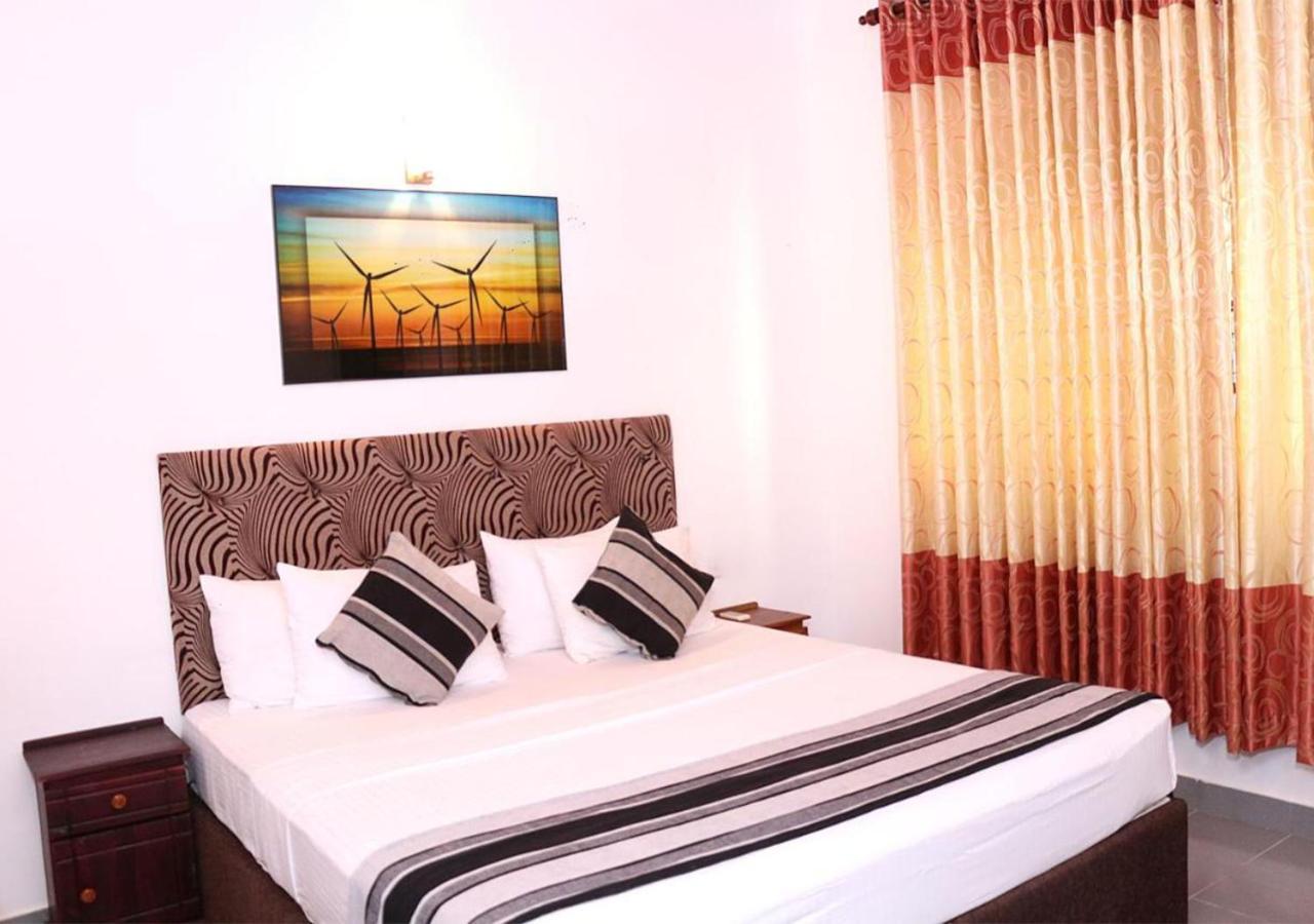 Cozy Inn Negombo Buitenkant foto